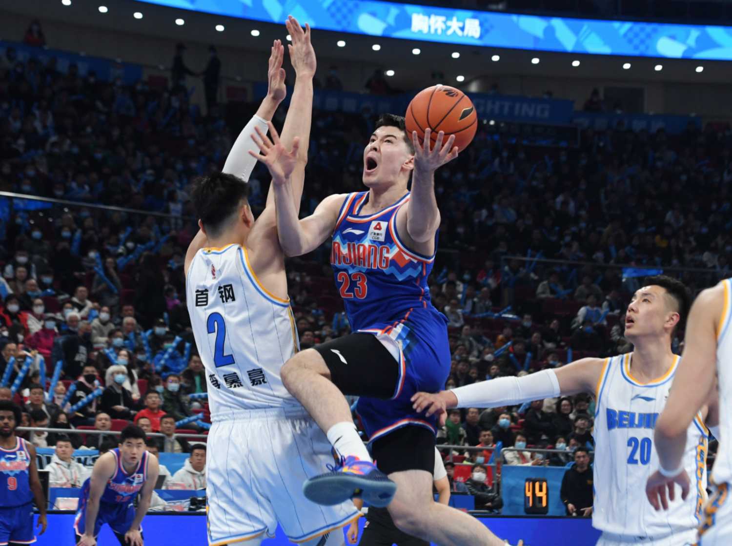 英雄联盟台服官网地址一览-关键时刻CBA常规赛焦点战；北京首钢绝杀压哨；质疑声仍在；轮换策略成焦点的简单介绍